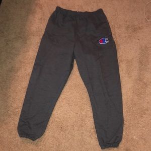 Great condition champion reverse weave joggers!
